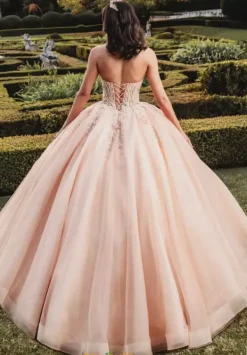 Q1003^Amabella Online