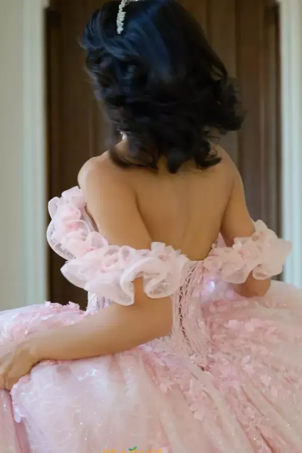 Q1065^Amabella Online