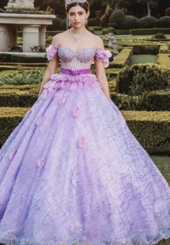 Q1002^Amabella Online