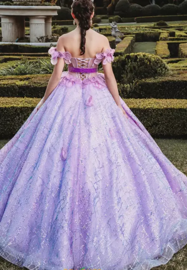 Q1002^Amabella Online