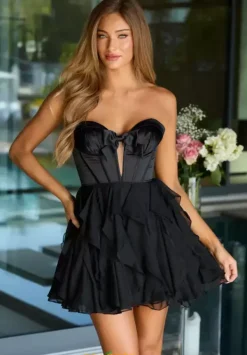 26451^Ava Presley Hot