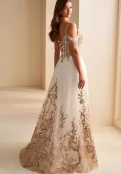 EW36220^Ellie Wilde New