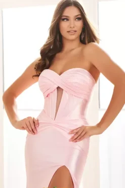 EW36045^Ellie Wilde Hot