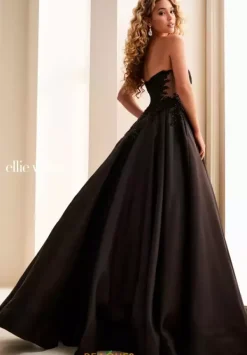 EW37082^Ellie Wilde Hot