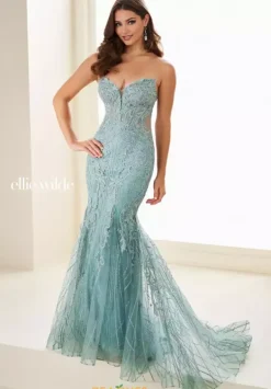 EW37114^Ellie Wilde Hot