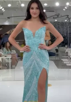 7910^Jasz Couture Outlet