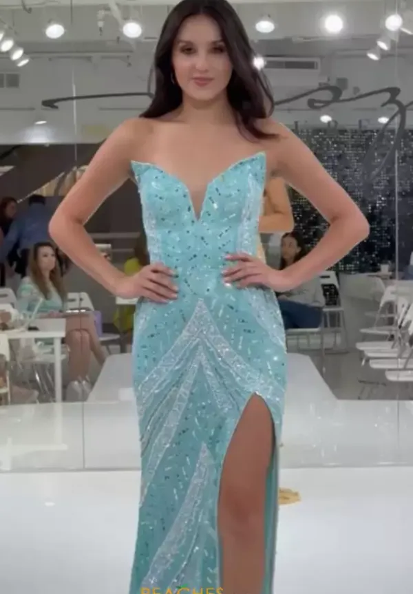 7910^Jasz Couture Outlet