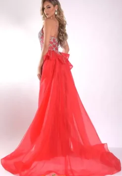 7946^Jasz Couture