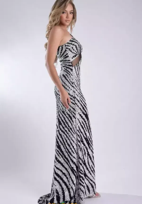 7934^Jasz Couture Clearance