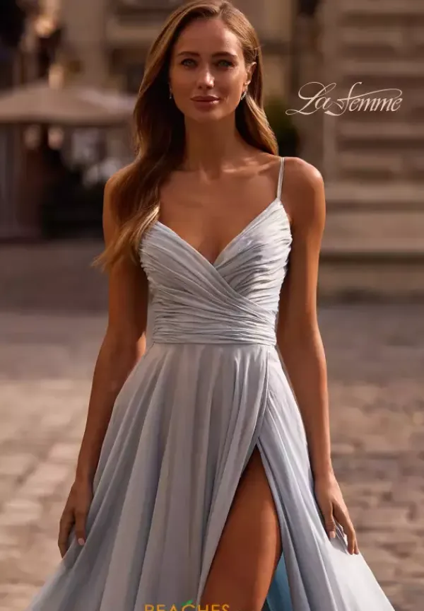 33043^La Femme Clearance