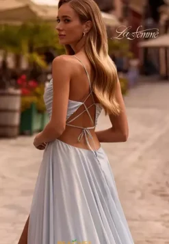 33043^La Femme Clearance