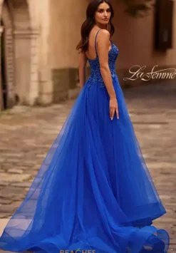 32646^La Femme Online