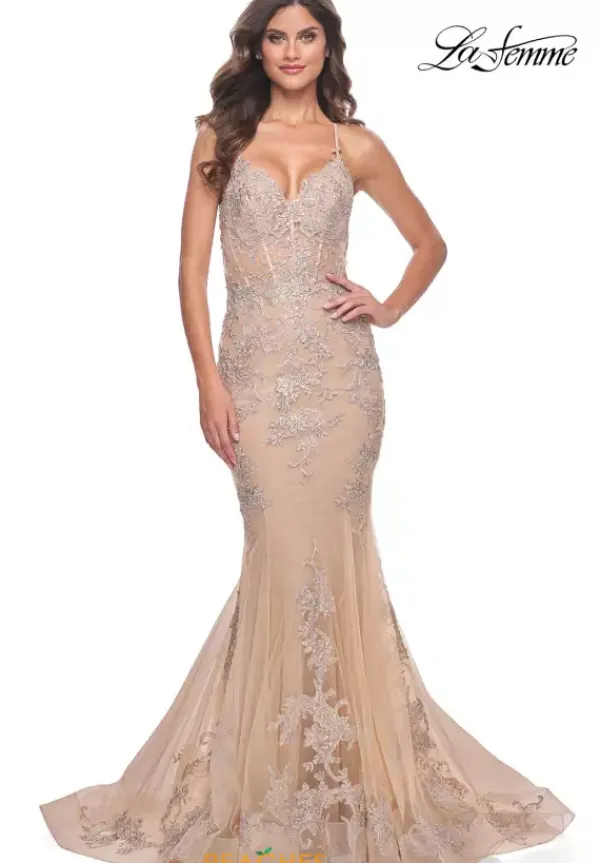 30716^La Femme Discount