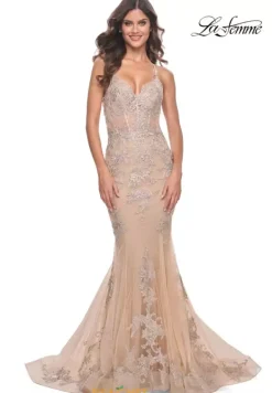 30716^La Femme Discount