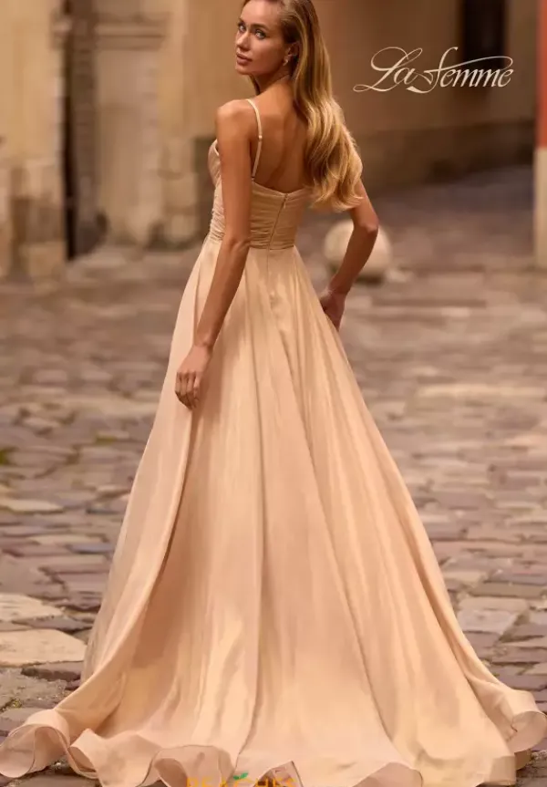 32864^La Femme Clearance