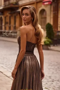 32899^La Femme Clearance