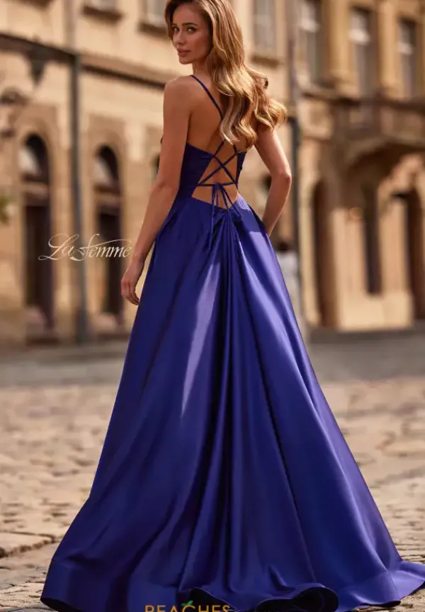 33373^La Femme Discount