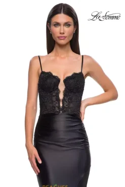 32916^La Femme Online