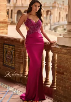 33651^La Femme Online