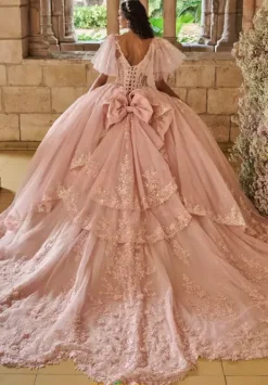 80053^LizLuo Quinceanera Outlet