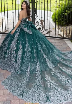 56533^LizLuo Quinceanera Discount