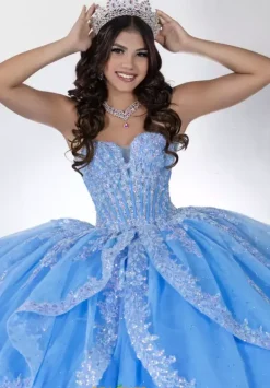 26131^LizLuo Quinceanera Discount