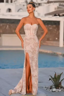 PS26175^Portia and Scarlett