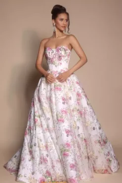 PS26215^Portia and Scarlett