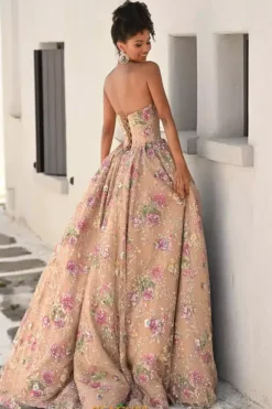 PS26215^Portia and Scarlett