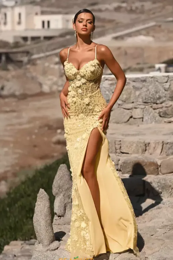 PS25294^Portia and Scarlett Hot