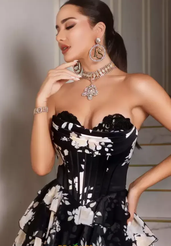 PS25960^Portia and Scarlett Best