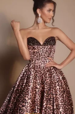 PS26188^Portia and Scarlett Online