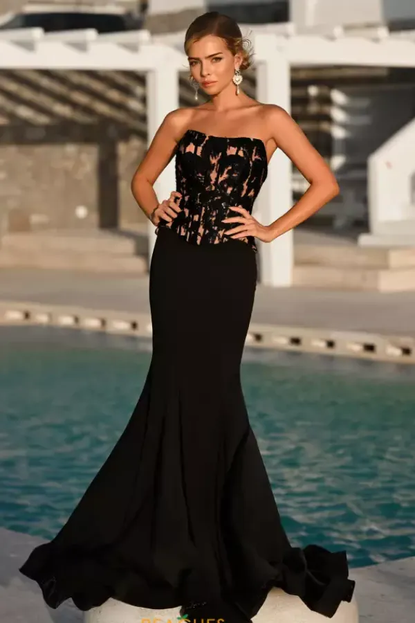 PS26301E^Portia and Scarlett