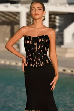 PS26301E^Portia and Scarlett