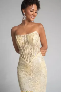 XO082^Portia and Scarlett Best