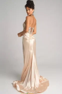 XO065^Portia and Scarlett