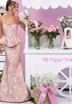 XO184^Portia and Scarlett