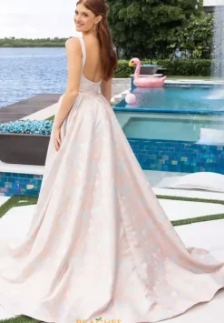 XO185^Portia and Scarlett Online