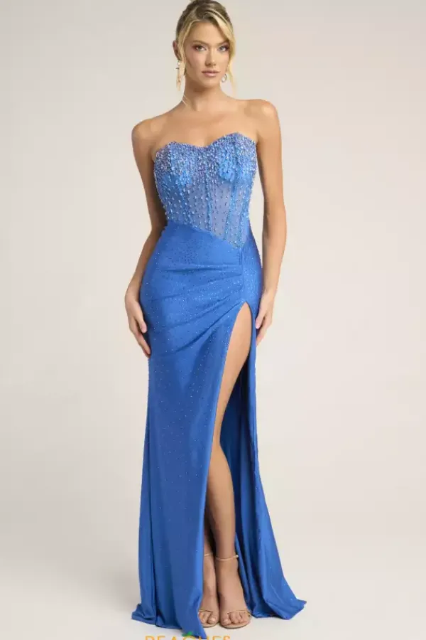 XO012^Portia and Scarlett