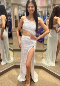 54885^Sherri Hill Clearance