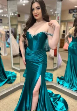 56059^Sherri Hill New