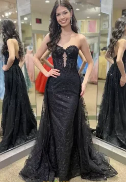 56670^Sherri Hill Hot