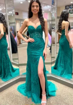 55467^Sherri Hill Outlet