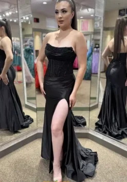 56643^Sherri Hill Discount