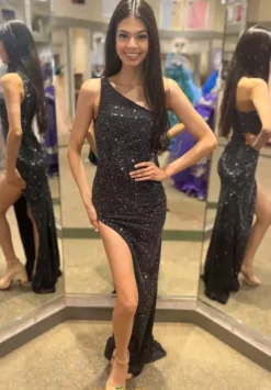 54401^Sherri Hill New