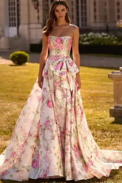 57667^Sherri Hill Clearance