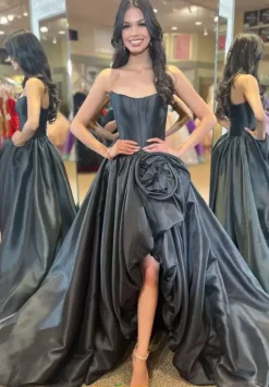 57778^Sherri Hill Hot