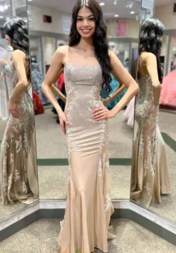 56189^Sherri Hill New
