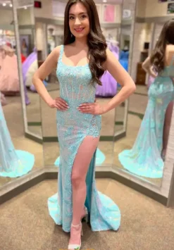 55610^Sherri Hill Sale