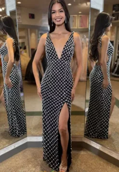 57883^Sherri Hill Hot